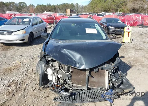 2018 Toyota Corolla Le z USA, uszkodzony, nr VIN 2T1BURHE7JC065081